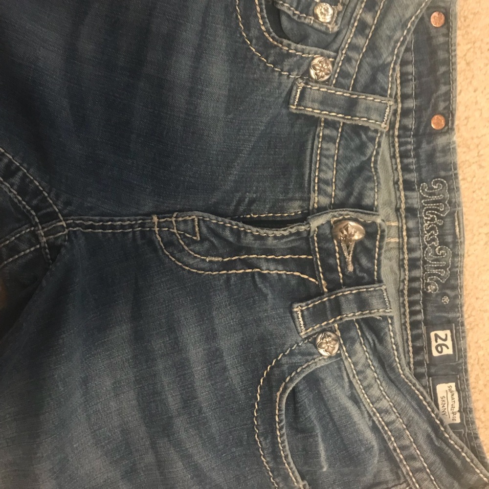 Miss Me Signature Skinny Jeans - Picture 2 of 8